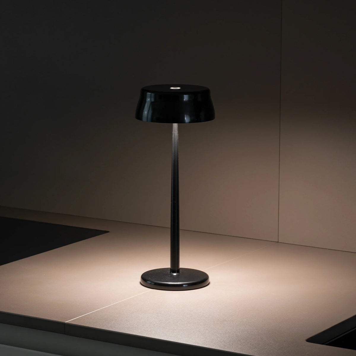 Sister Light Wi-Fi 3K Akku-Tischlampe IP65 Dimmbar Lighting App (Design Federico de Majo) - Zafferano