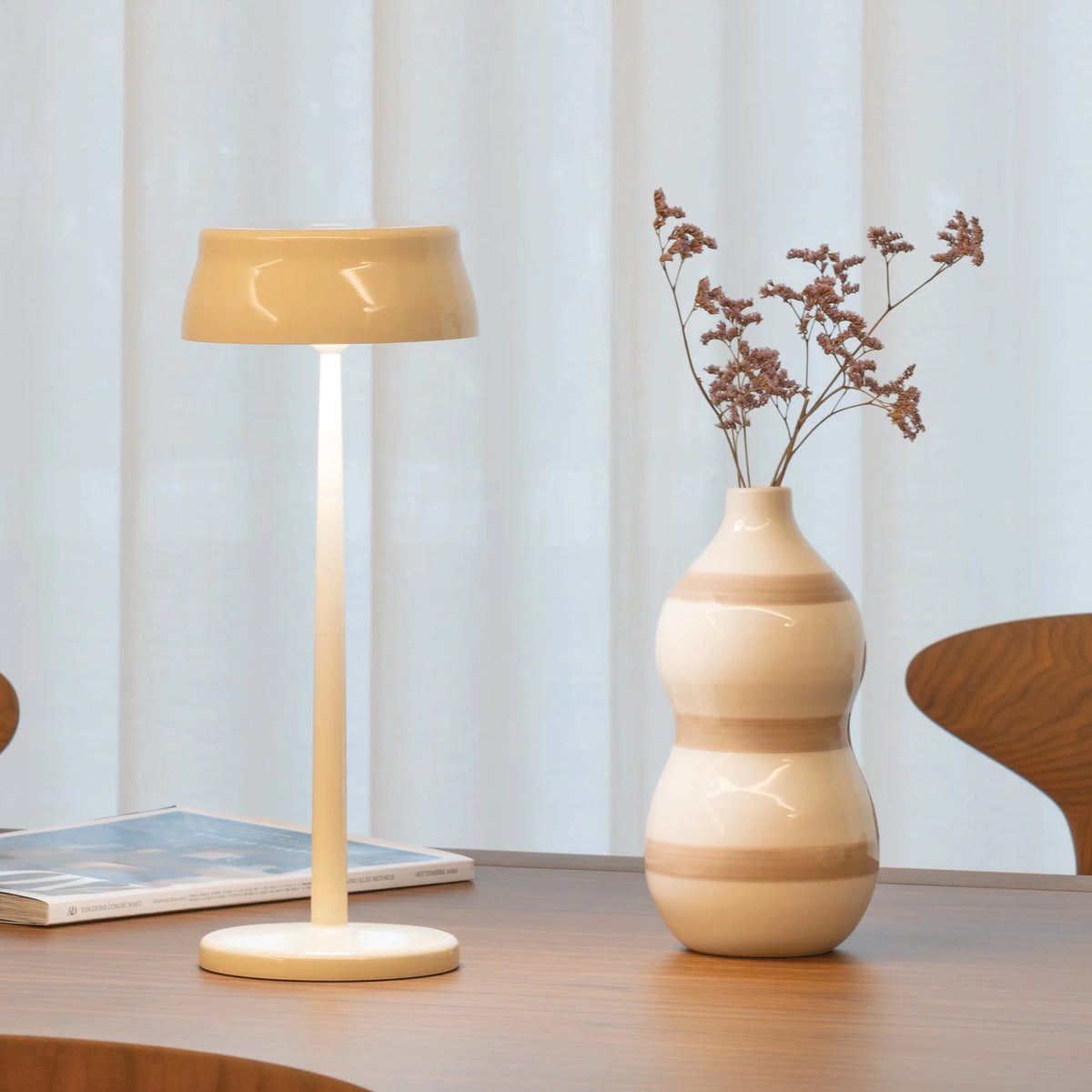 Sister Light Wi-Fi 3K Akku-Tischlampe IP65 Dimmbar Lighting App (Design Federico de Majo) - Zafferano