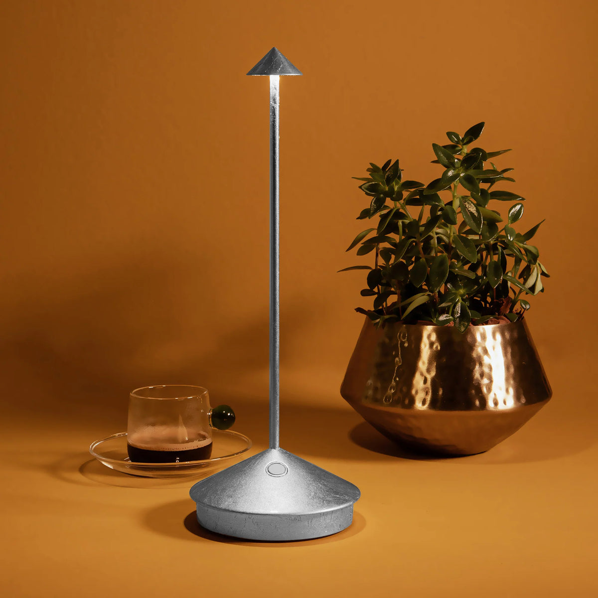 Pina 3K Akku-Tischlampe IP54 Dimmbar - Zafferano