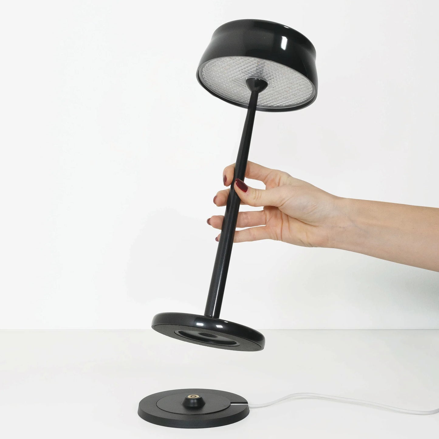 Sister Light Wi-Fi 3K Akku-Tischlampe IP65 Dimmbar Lighting App (Design Federico de Majo) - Zafferano