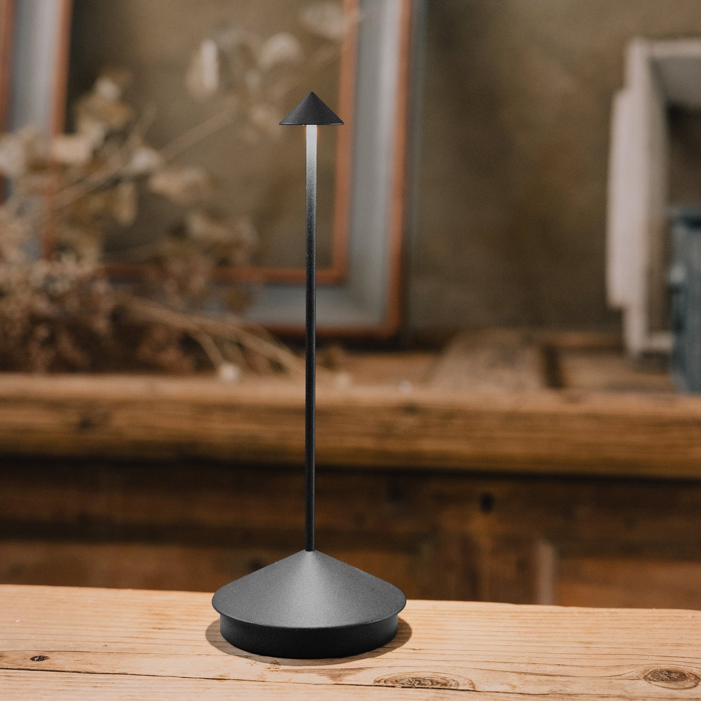 Pina 3K Akku-Tischlampe IP54 Dimmbar - Zafferano