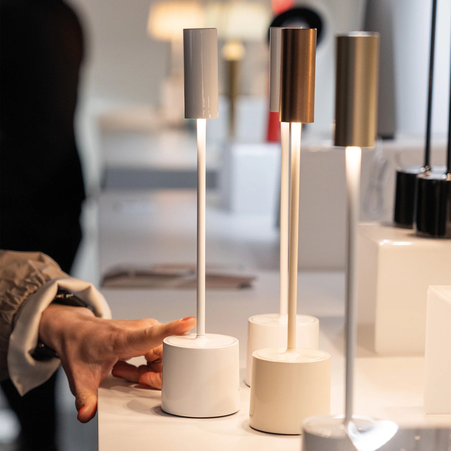 Carolina (Design Zafferano) 3K Akku-Tischlampe IP65 Dimmbar - Zafferano