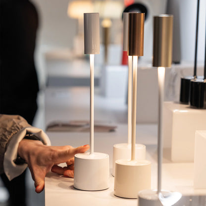 Carolina (Design Zafferano) 3K Akku-Tischlampe IP65 Dimmbar - Zafferano